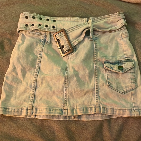 wild fable Dresses & Skirts - Cute light wash denim mini skirt!